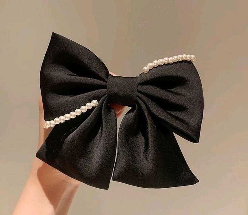 Pearl Black Hair Bow