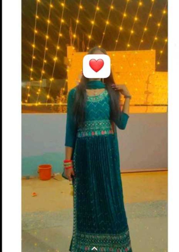Nyraa Cut Dress