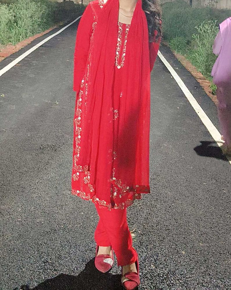 Elegant Red Embroidered Kurta Set