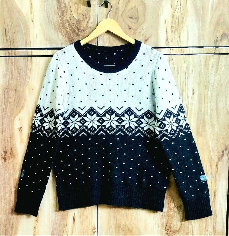 Patterned Knit Sweater size-38-40