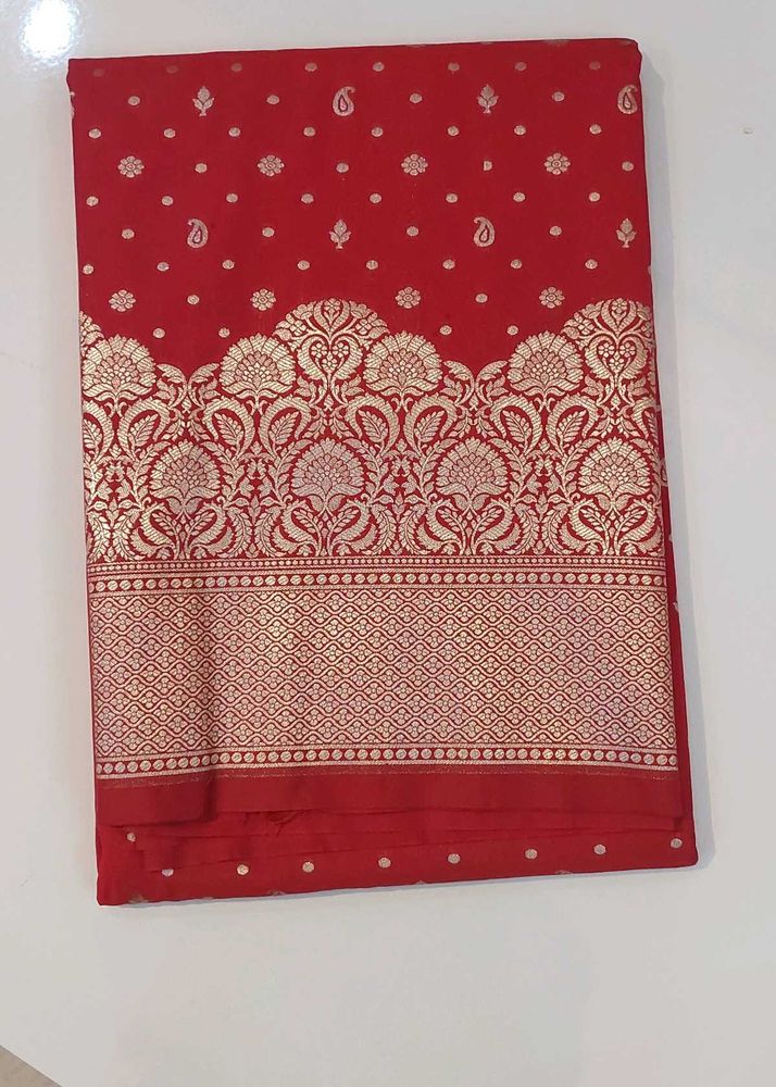 Banarasi Red Buti Saree 💜