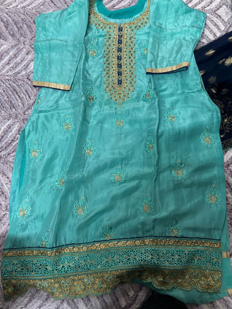 Elegant Indian Kurta with dupatta