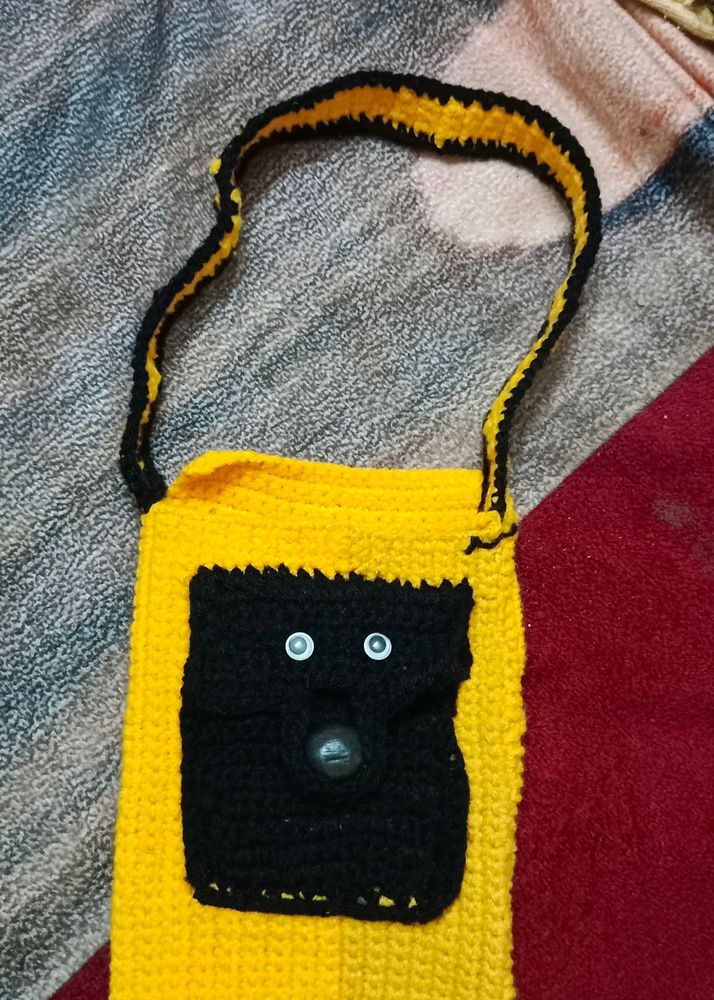Wollen Sling Bag