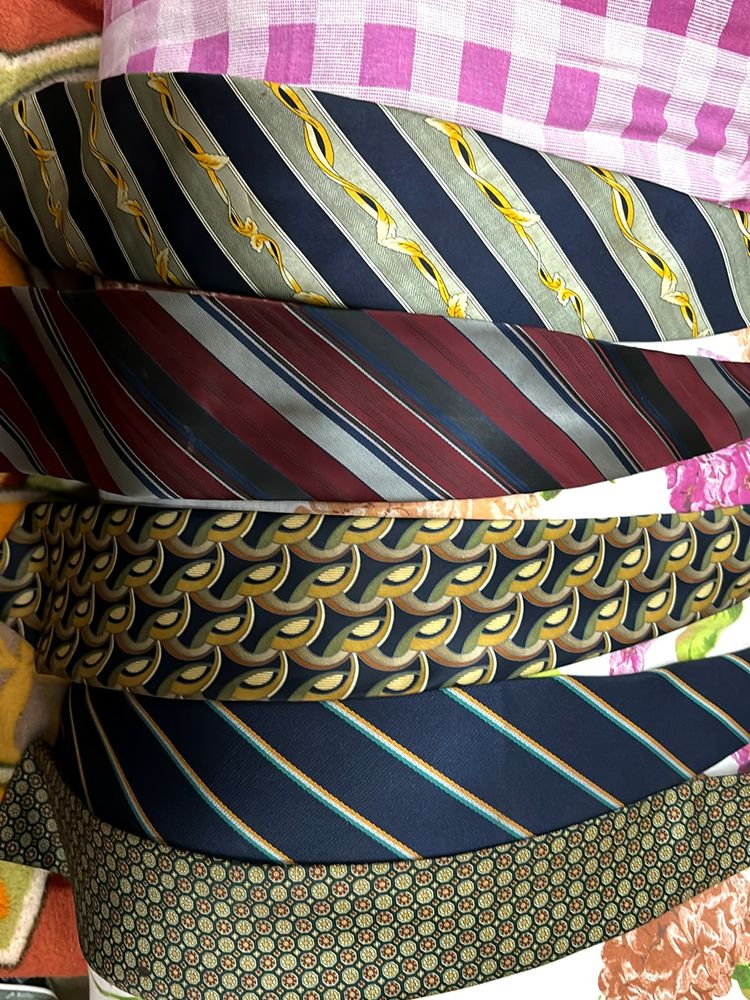 Set Of 5 Ties. New