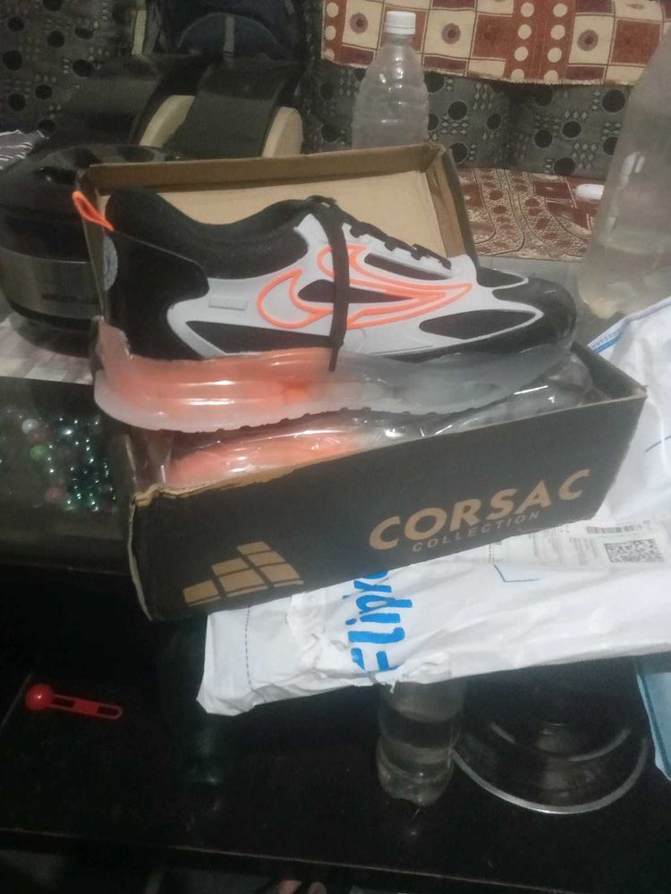 Corsac Collection Sneakers