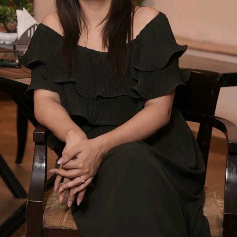 Elegant Off-Shoulder Maxi Dress