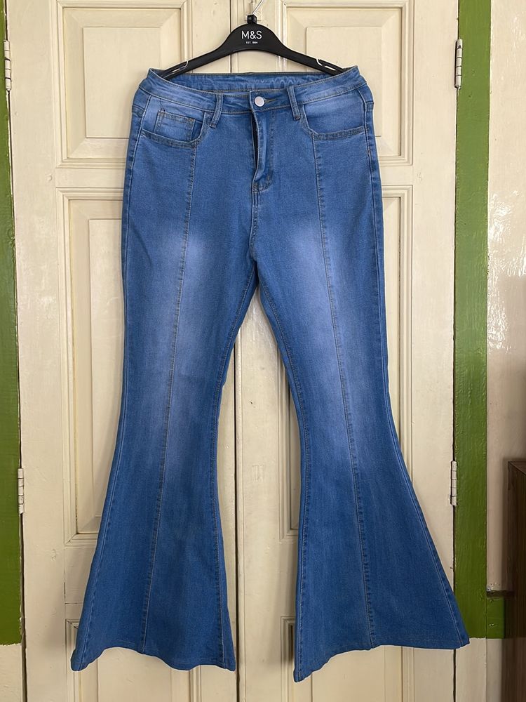 Urbanic Bootcut Jeans Stretchable