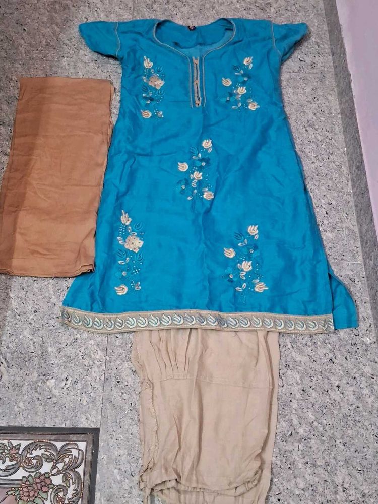 Cotton Chudhidar with mild taste