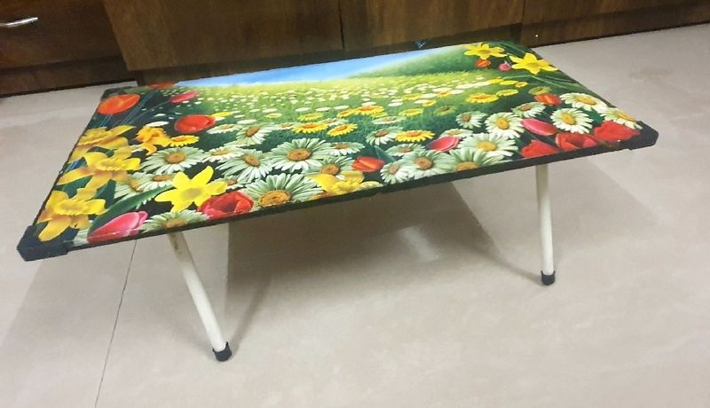 New Unused Study / Lunch On Bed Table