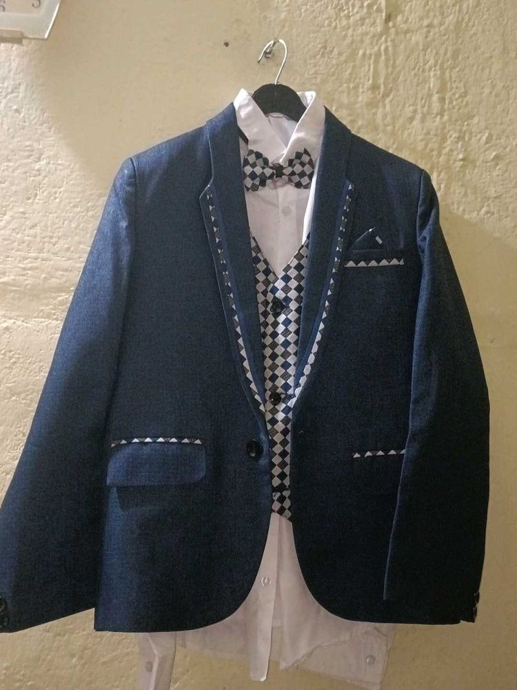 Boys' Party Suit with Bowtie