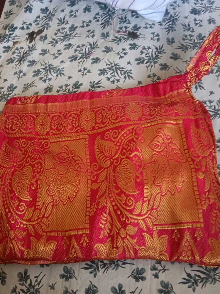 Elegant Pink &amp; Gold Saree