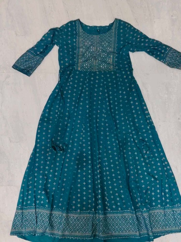 Elegant Teal Embroidered Kurta