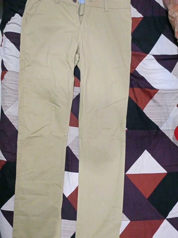 Classic Men&#39;s Beige Slim Chino Pants