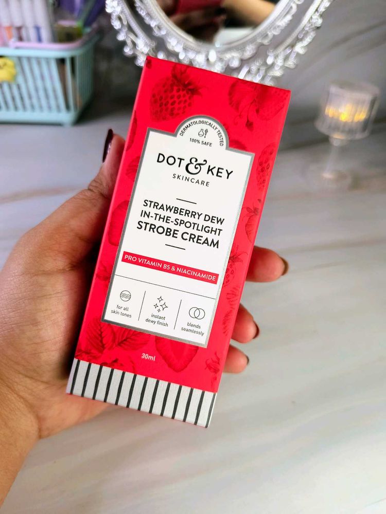 Dot &amp; Key Straberry Dew Strobe Cream