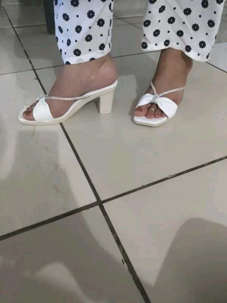 Elegant White Heeled Sandals
