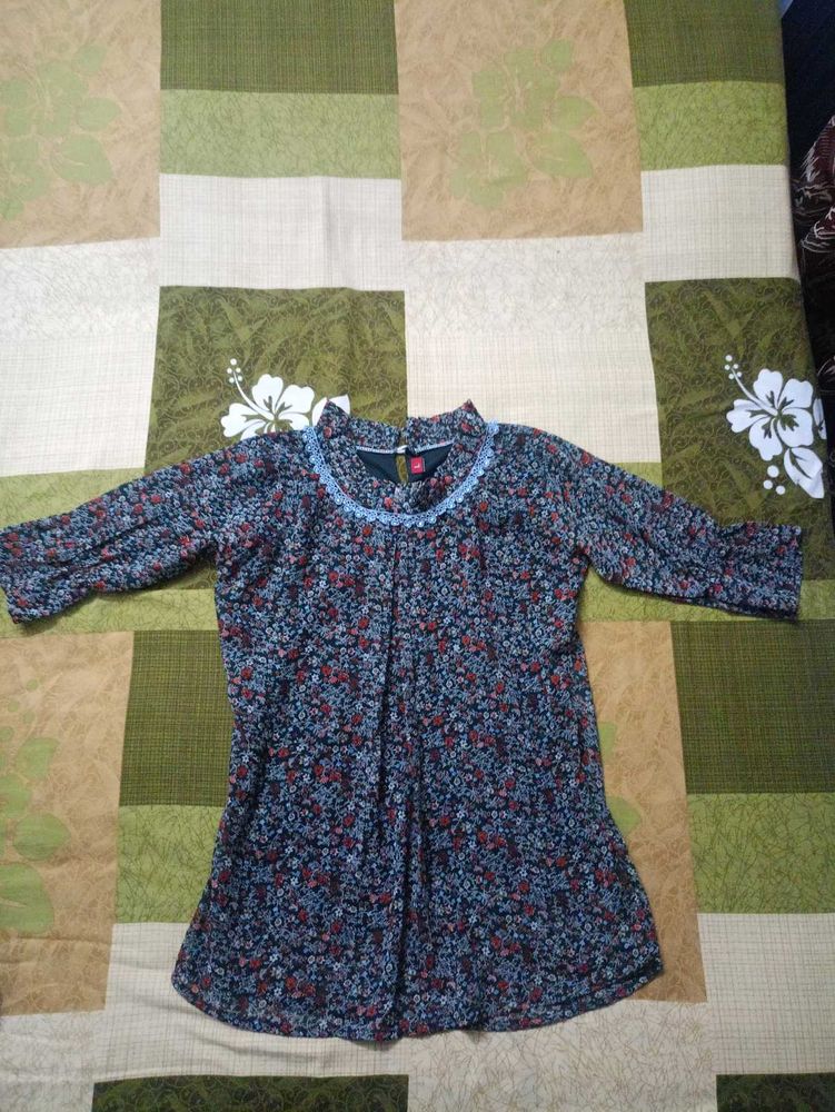 Dark Green Floral Top