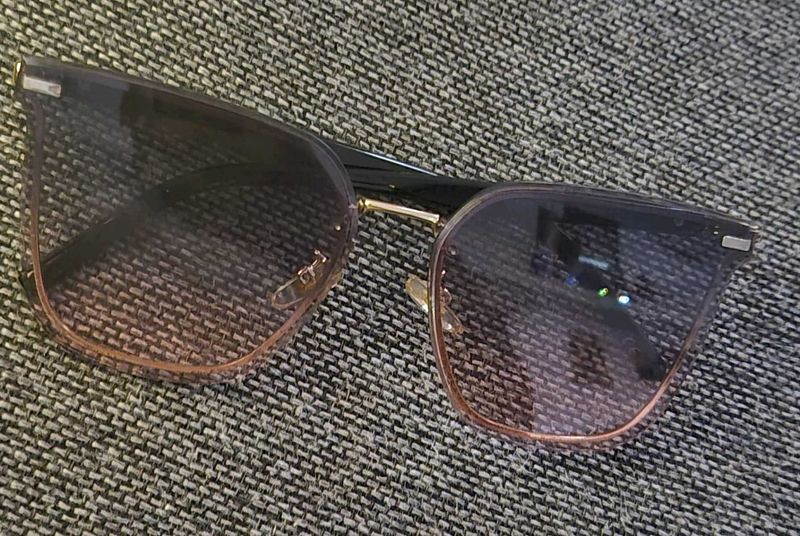 Stylish Oversized Sunglasses