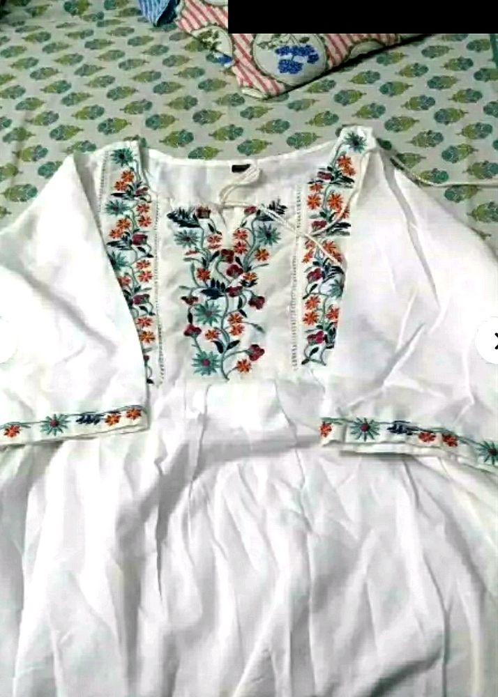 New white women dress