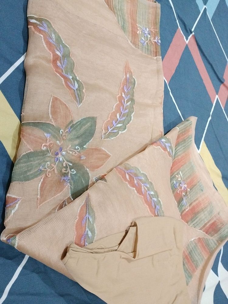 Saree With Blouse