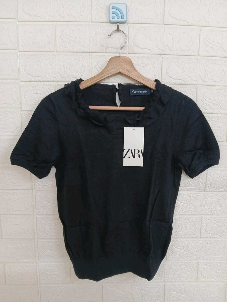 Black Short Sleeve Top