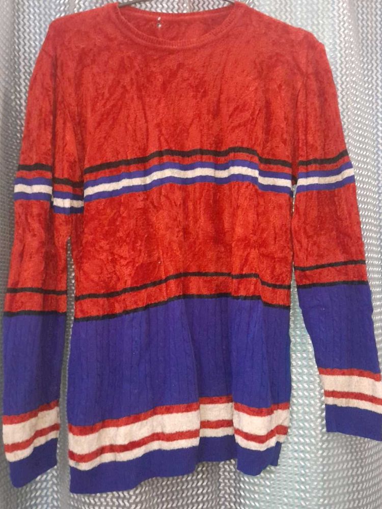 Round Neck full Sleeves Sweater Covering Hip