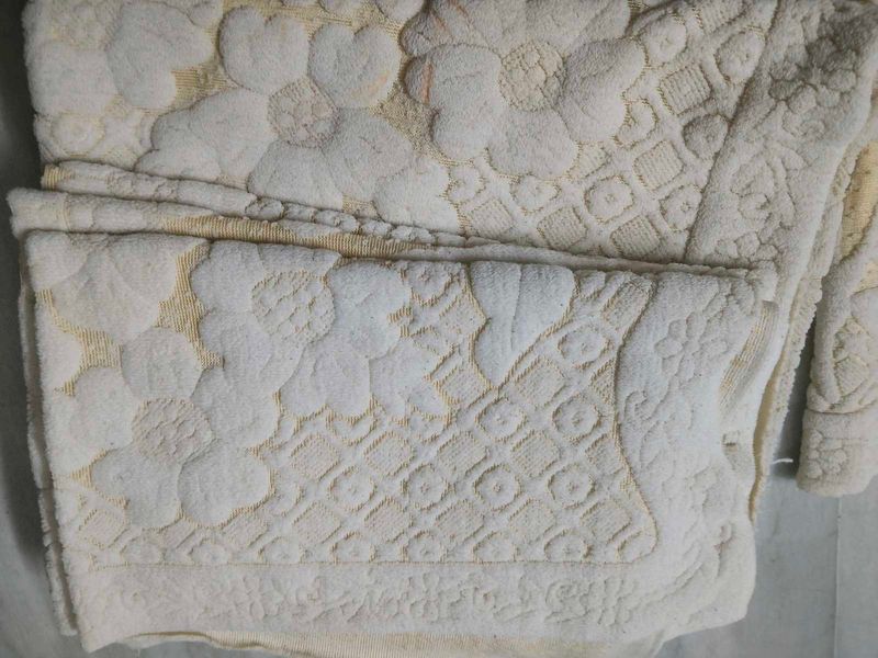 Vintage Floral Bath Towel