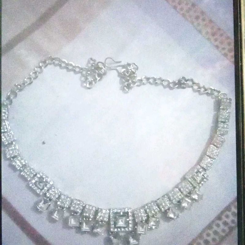 Sparkly Rhinestone Necklace