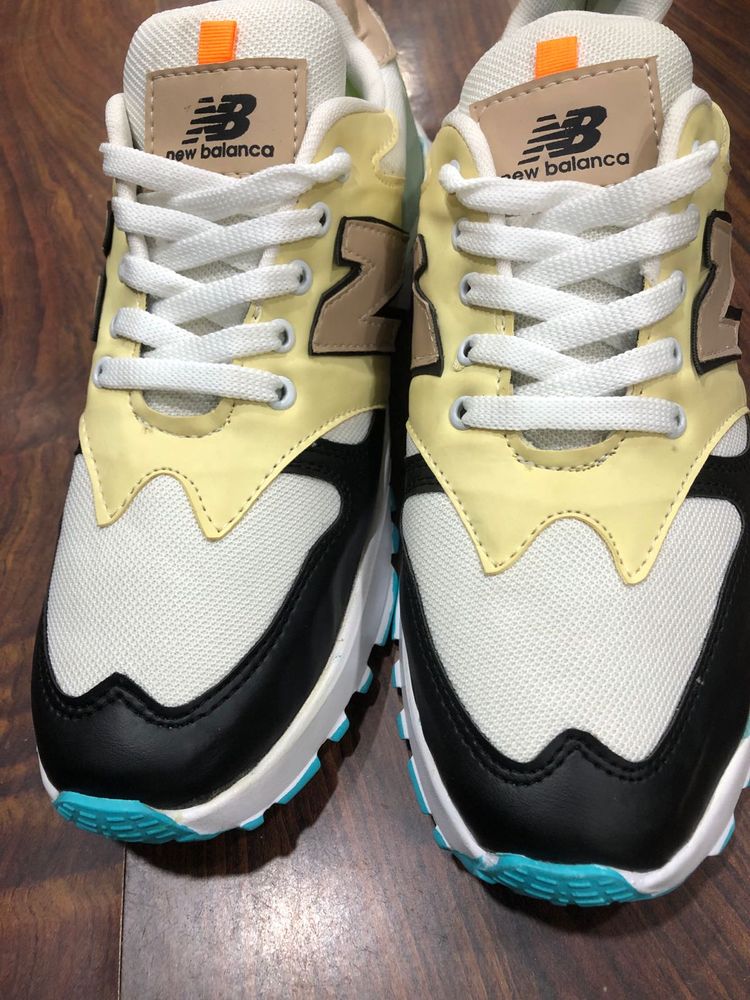 New Balanca Sneakers Size UK 10