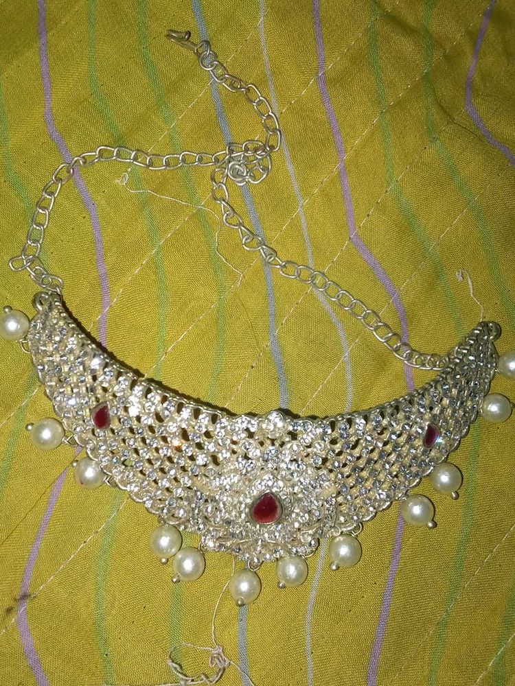 Elegant Silver &amp; Pearl Necklace