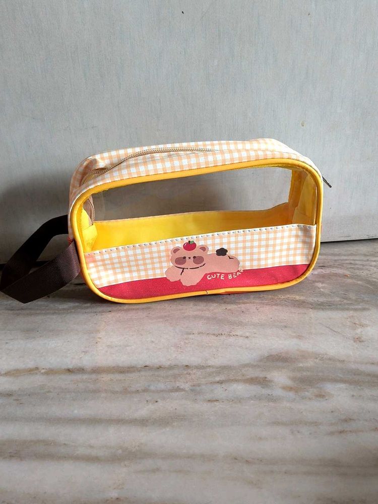 SALE 🆕🎄🎅Cute Bear Pouch