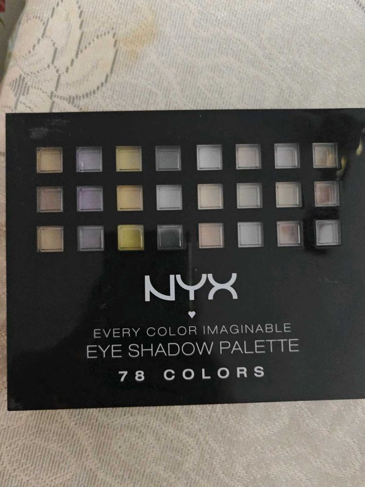 78 Colours Eyeshadow Palette