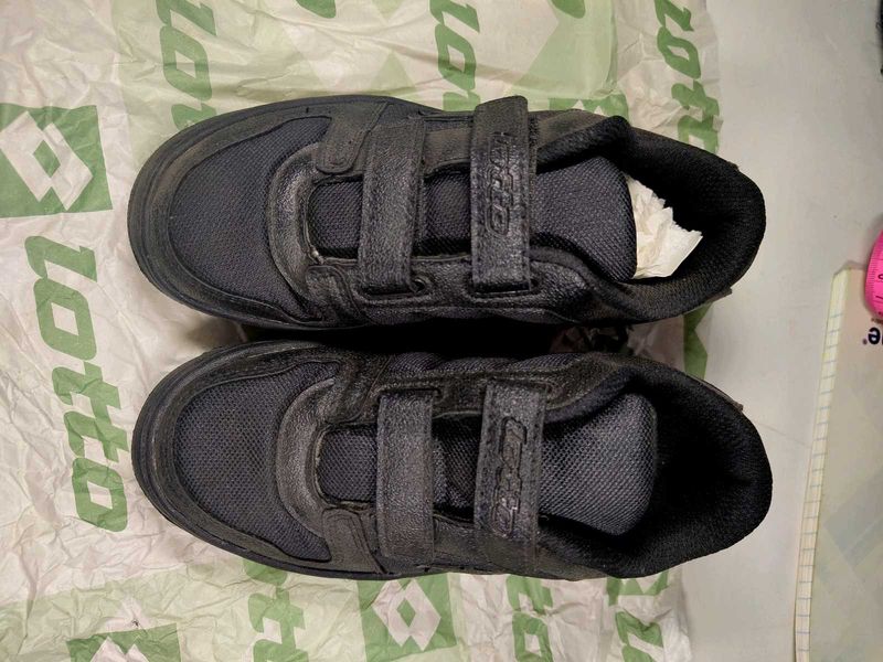 Black Lotto Kids Sneakers