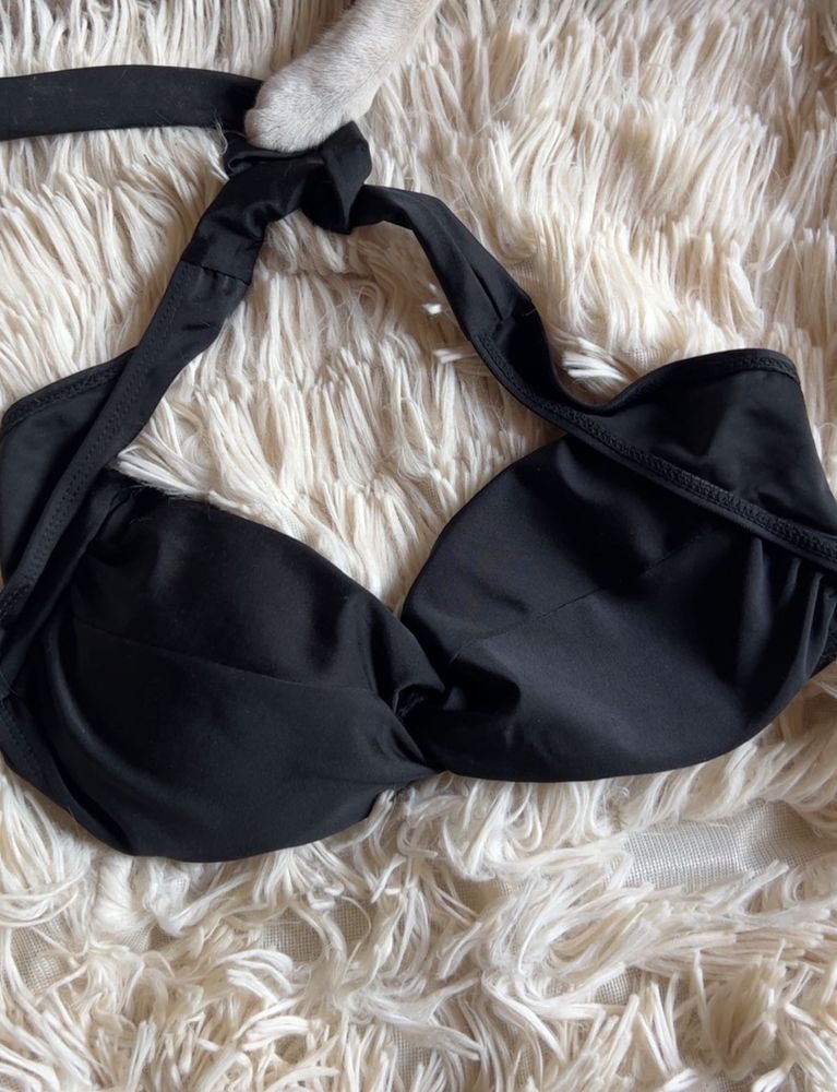 Black twisted Bikini Top