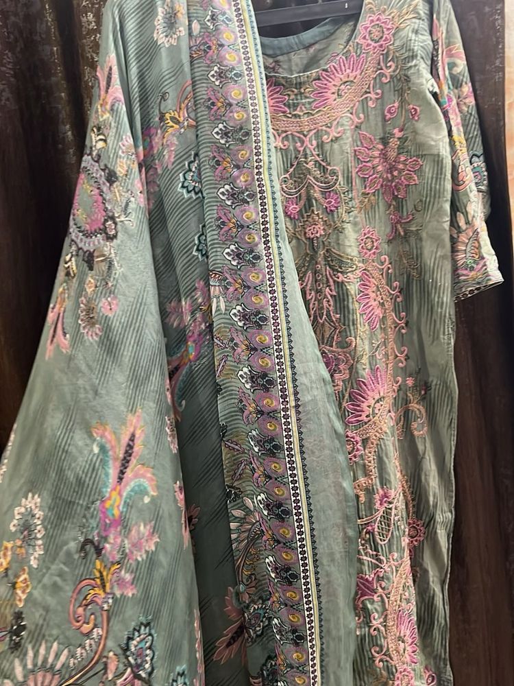 Pakistani Drss