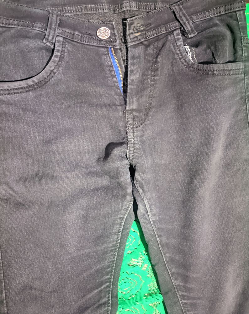 Jeans For Men (Size M)