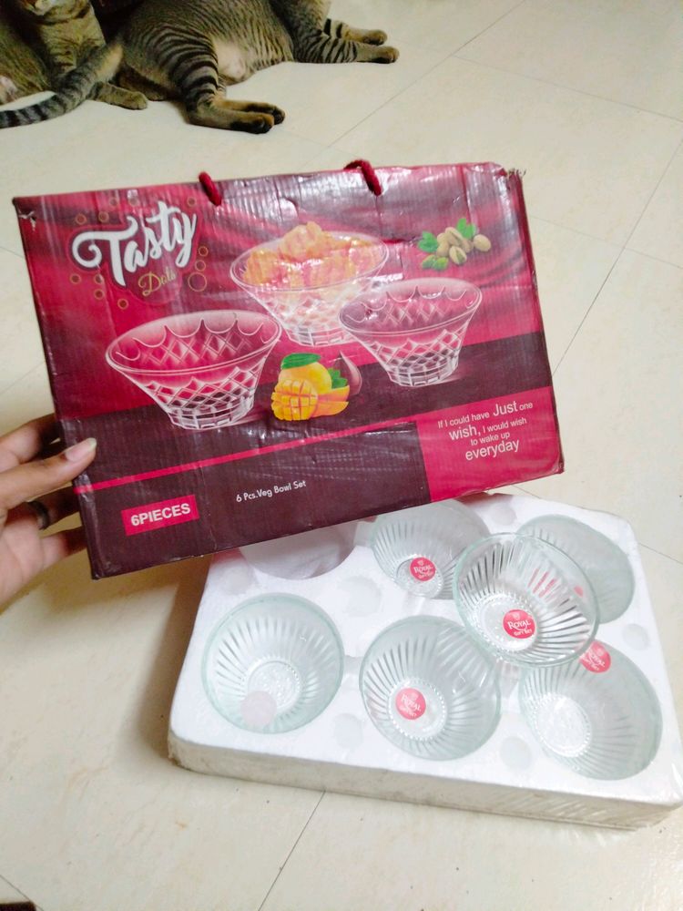 Tasty Dots Bowl Set