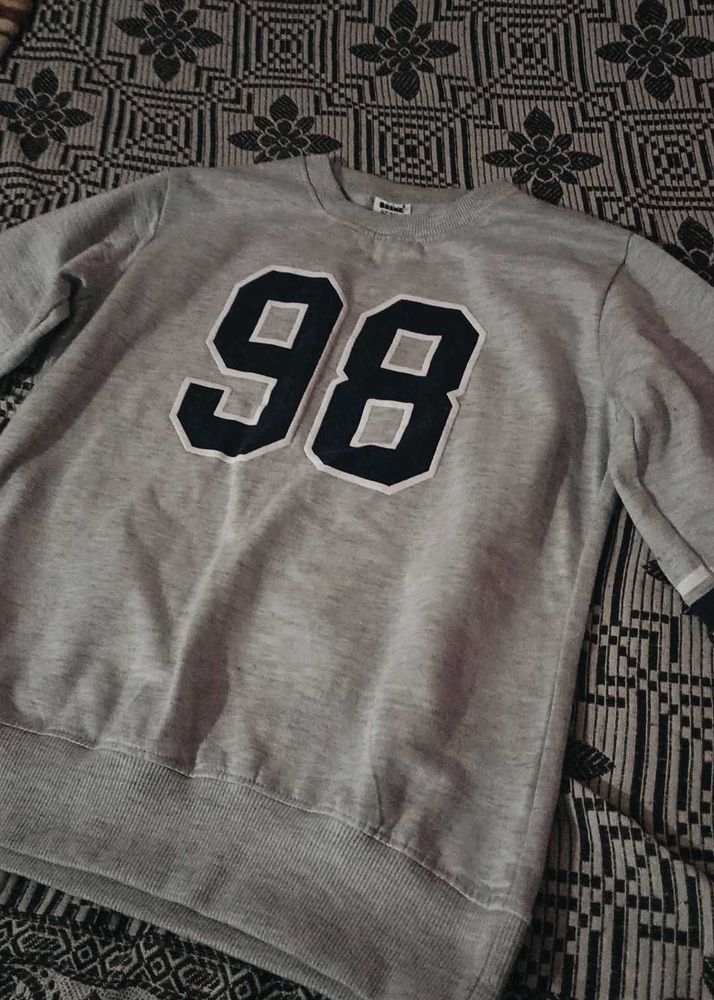 Grey Sweatshirt with &#39;98&#39;