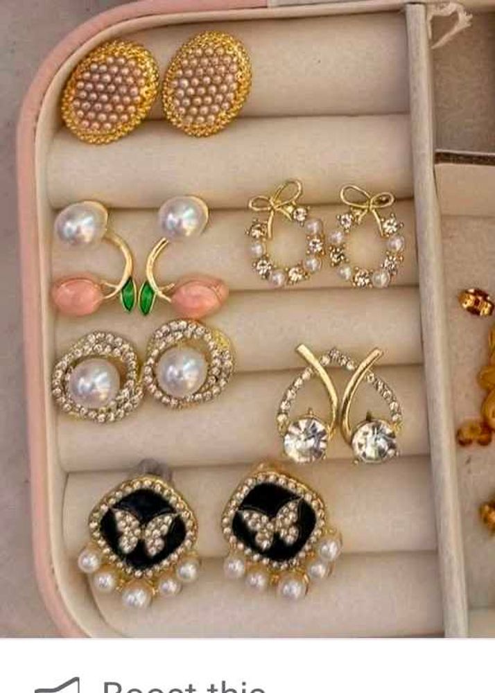 Earrings Collection