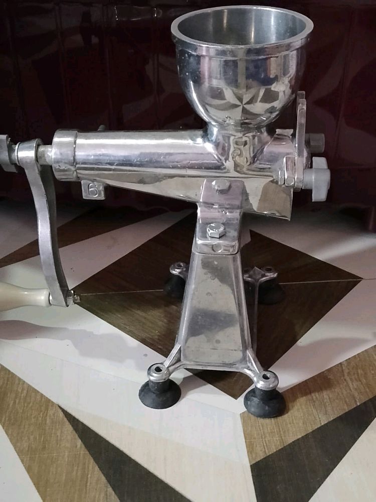 Almunium Juser Machine