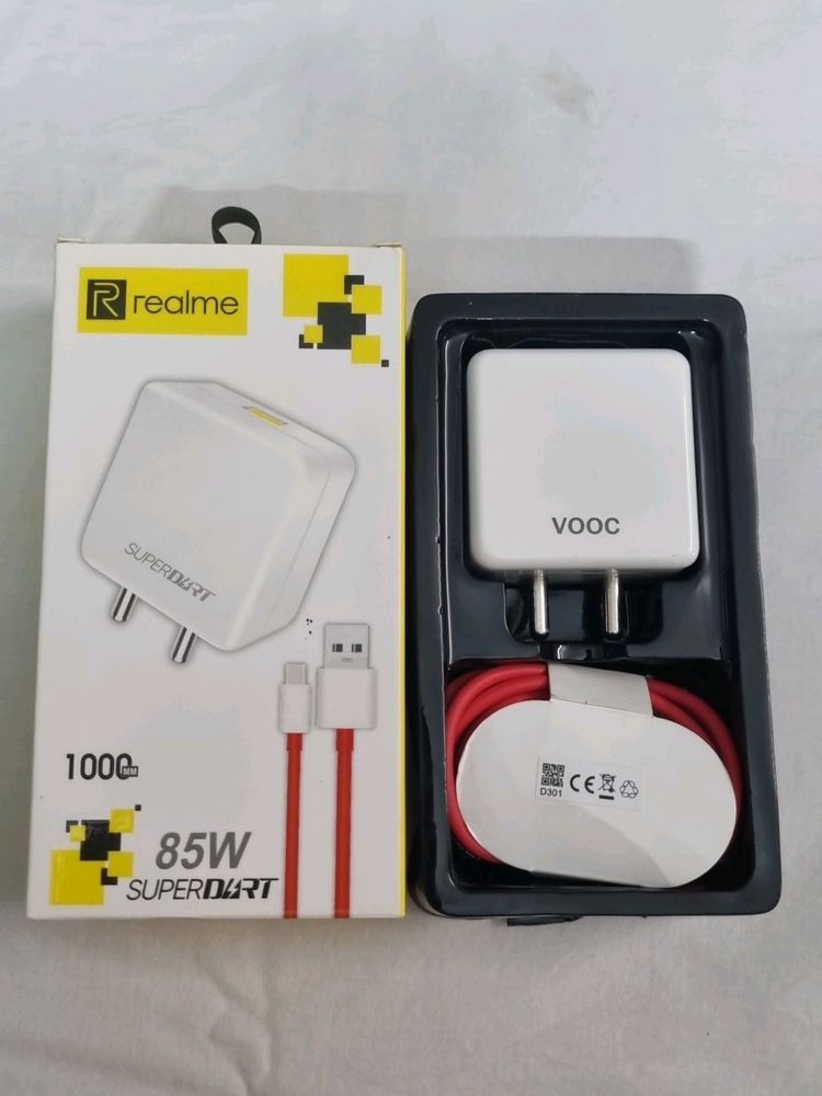 REALME SUPERDART 85W CHARGER