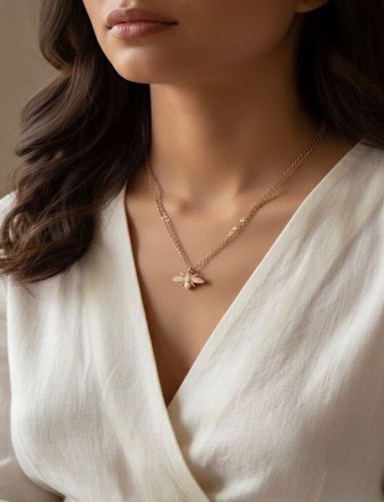 ⋆˚🐝˖°Bee  Necklace⋆˚🐝˖°