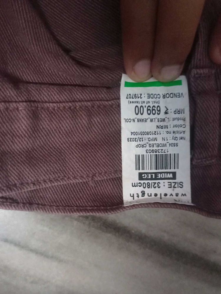 Wide Leg Jeans with 4 pockets