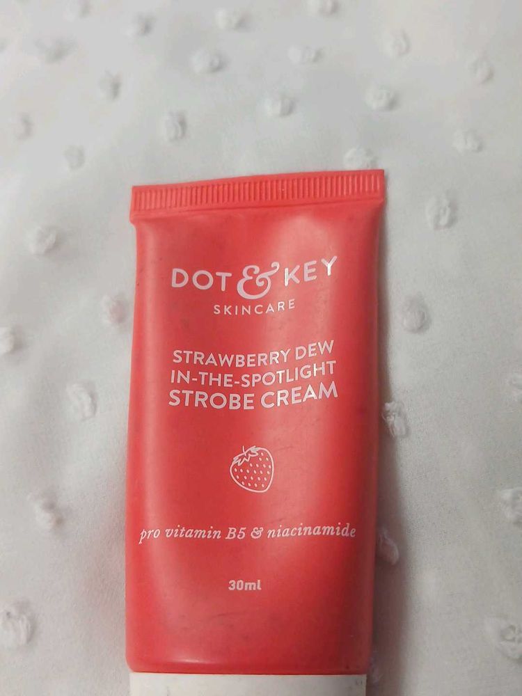 Dot &amp; Key Strobe Cream