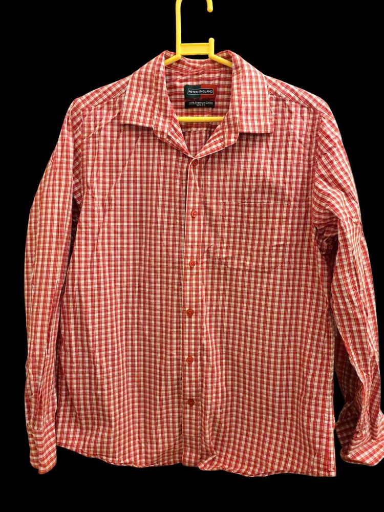 ❤️ Peter England Red Checkered Button-Down ❤️