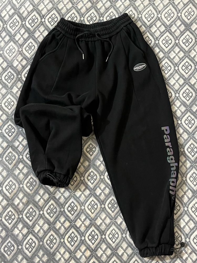 Black Paragraph Sweatpants