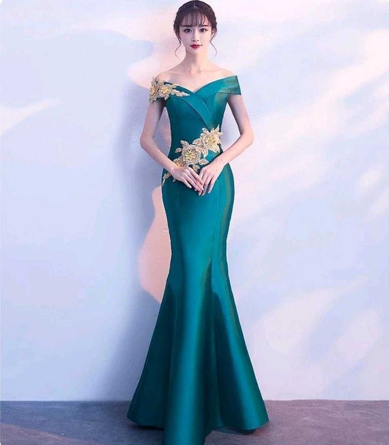 Elegant Emerald Green Gown