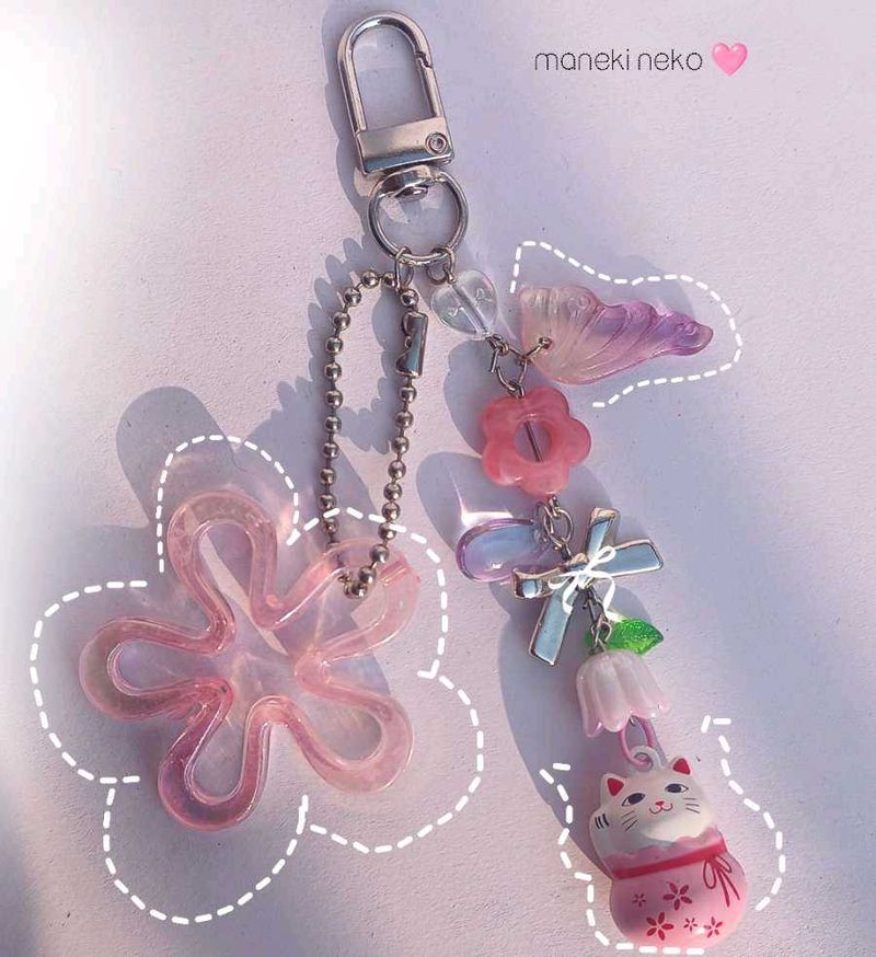 maneki neko  Cat Keychain Charm