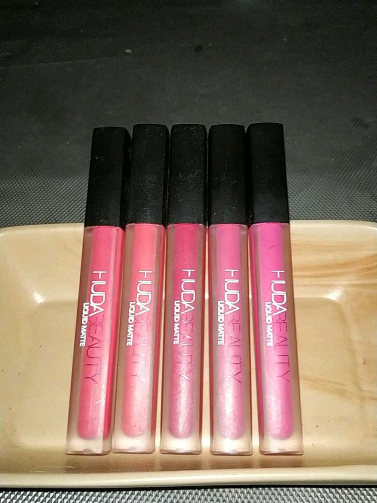 4 Huda Beauty Liquid Matte Lipsticks