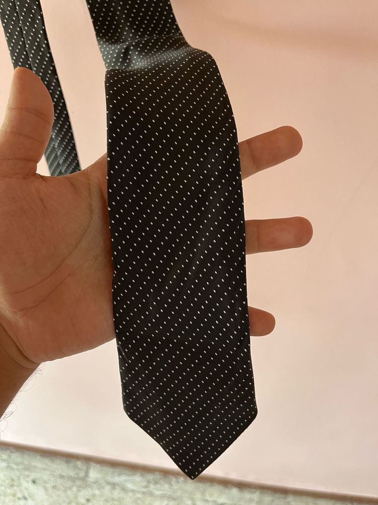 Tie