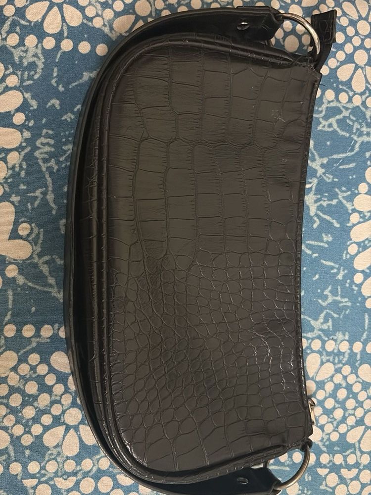 H&amp;M Black Shoulder Bag